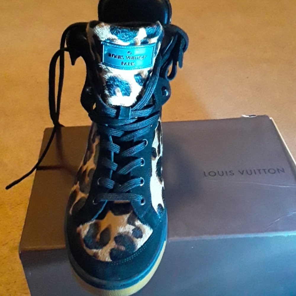 COPY - Louis Vuitton Sneakers